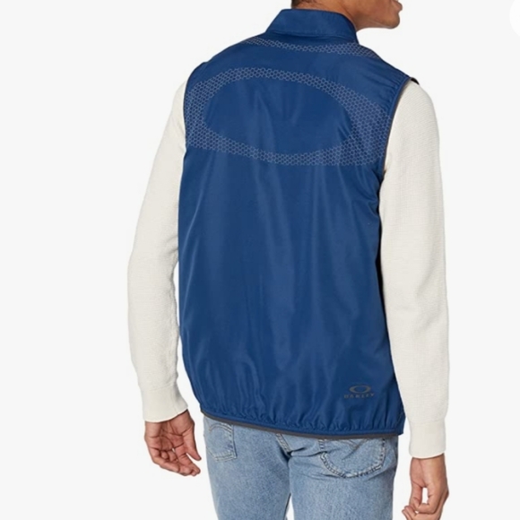 Oakley Terrain Packable Vest - Picture 3 of 6